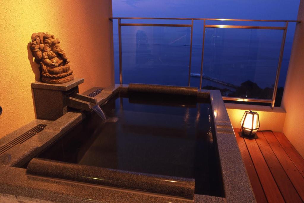 Ijika Daiichi Hotel Kagura Onsen With View