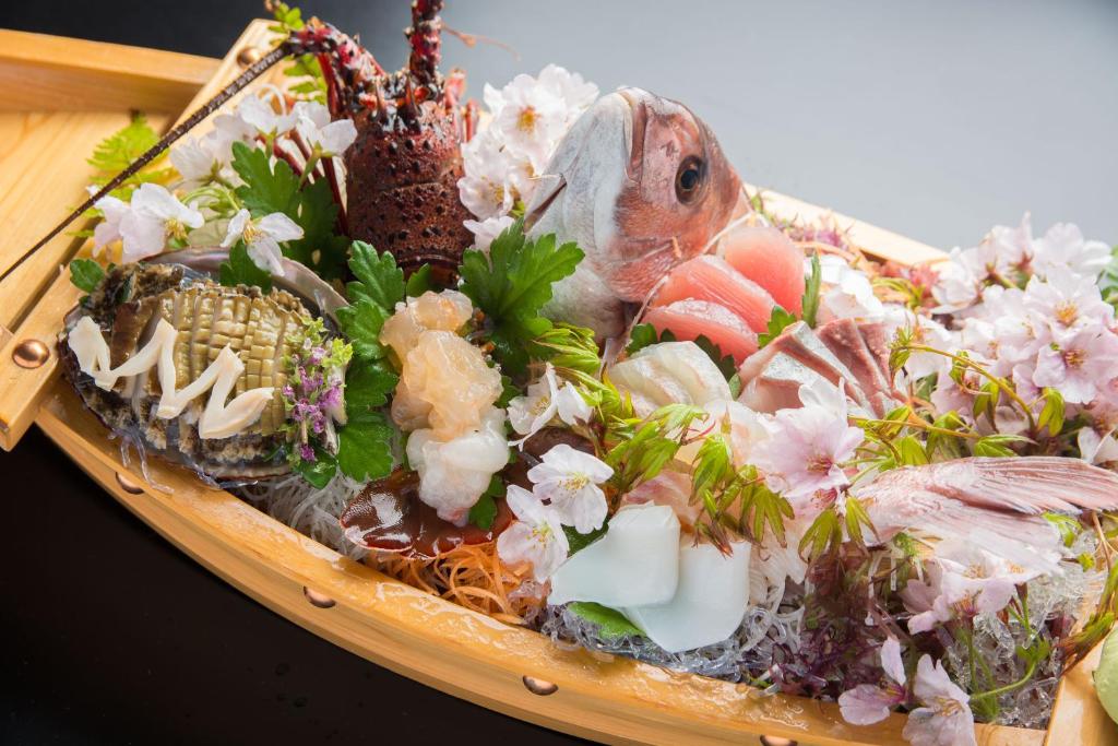 Ijika Daiichi Hotel Kagura Sashimi Platter