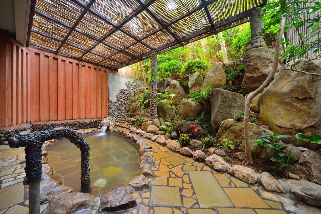 Inasayama Kanko Hotel Open Air Onsen