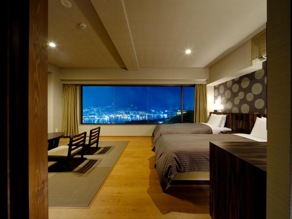 Inasayama Kanko Hotel Room City View