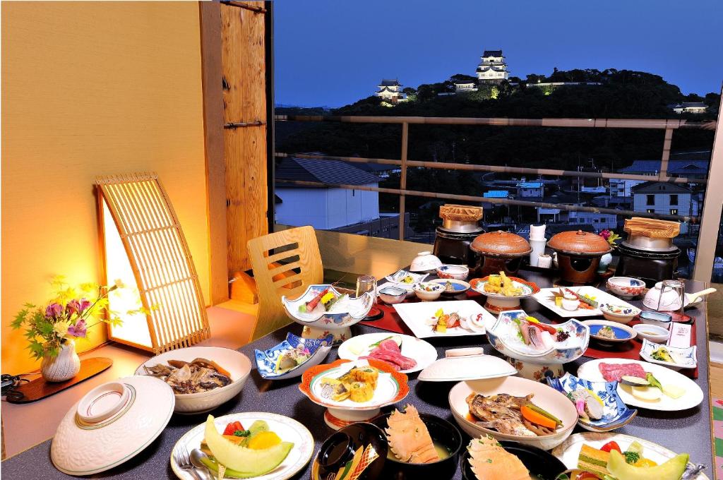 Internationalsightseeinghotelkishotei Kaiseki Dinner View