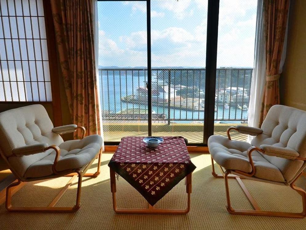 Internationalsightseeinghotelkishotei Seating Area Ocean View