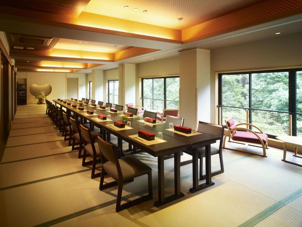 Inunakiyama Dining Room