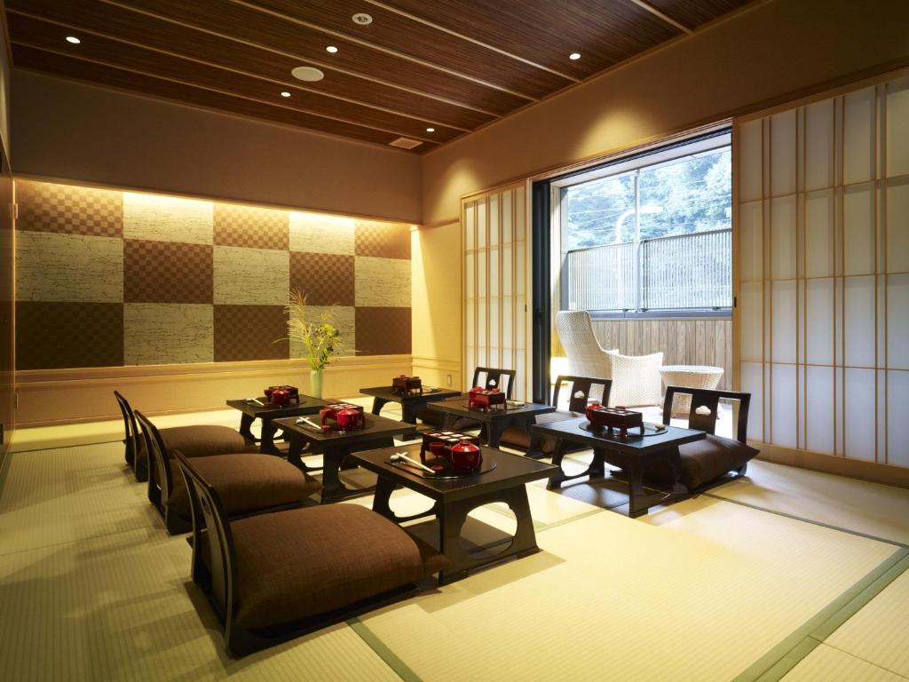 Inunakiyama Tatami Dining Room