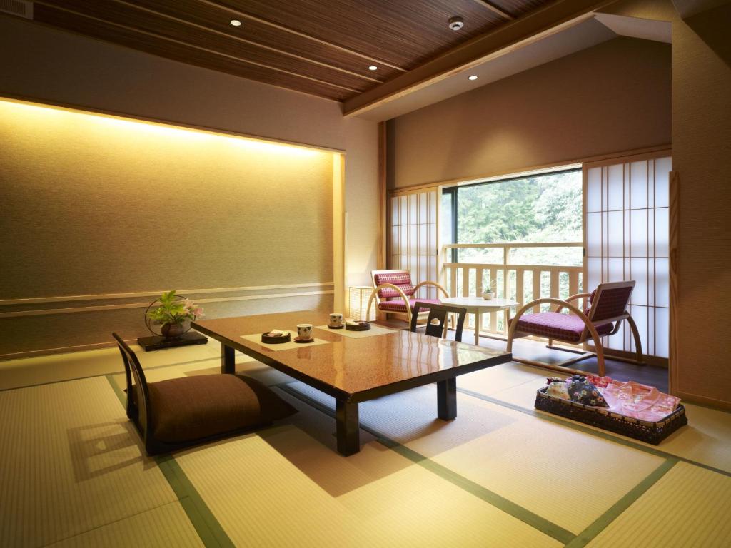 Inunakiyama Tatami Room Tea