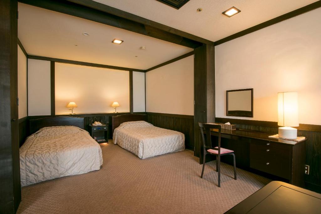 Isawa Tokiwa Hotel Bedroom Two Beds