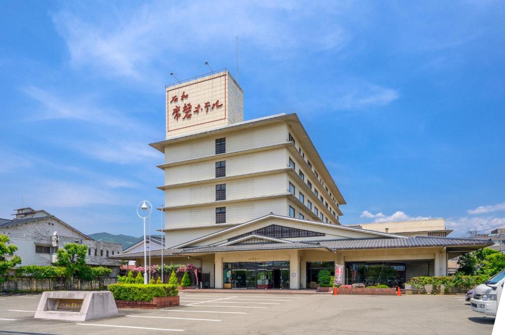 Isawa Tokiwa Hotel Exterior
