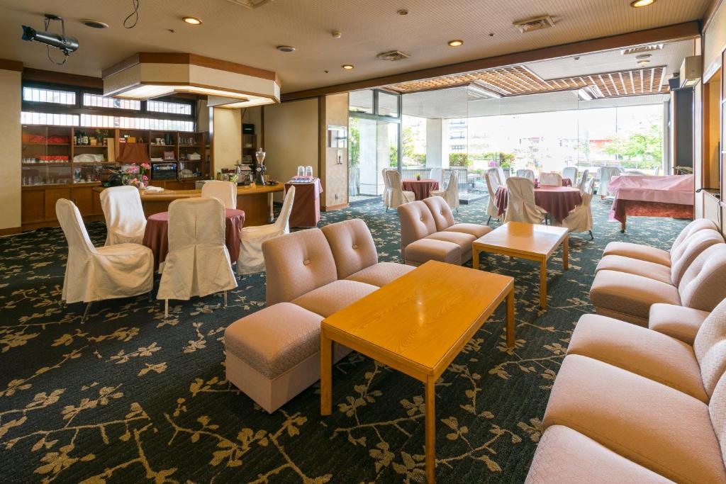 Isawa Tokiwa Hotel Lounge Seating Area