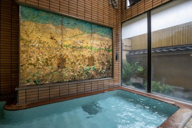 Isawa Tokiwa Hotel Onsen Bath
