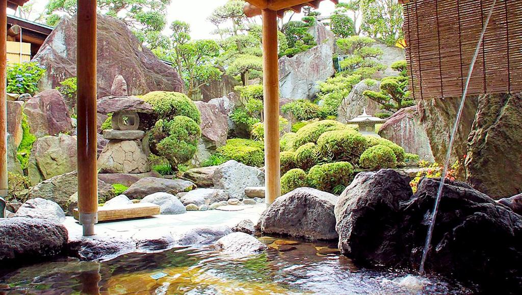 Isawa View Hotel Japanese Garden