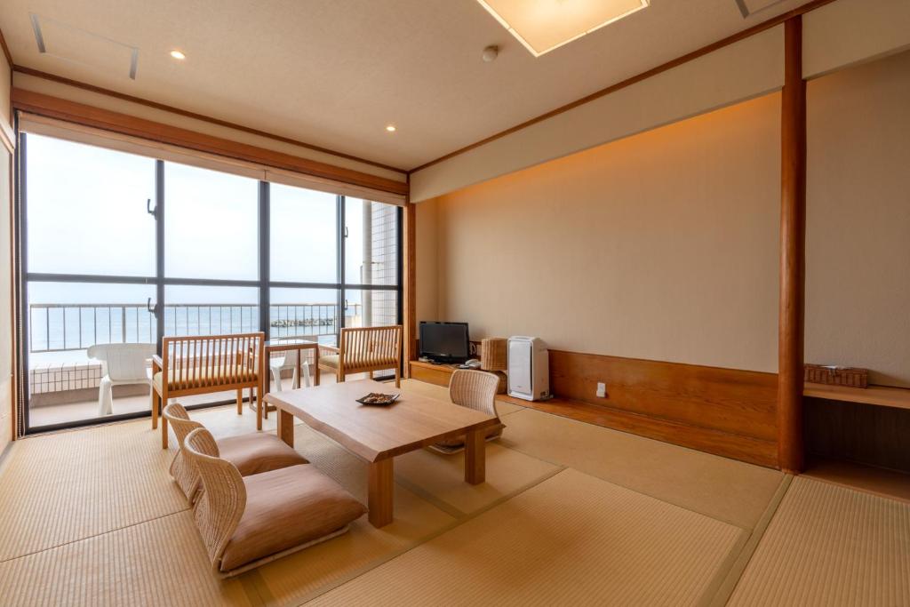 Isohara Seaside Hotel Tatami Room Seaview