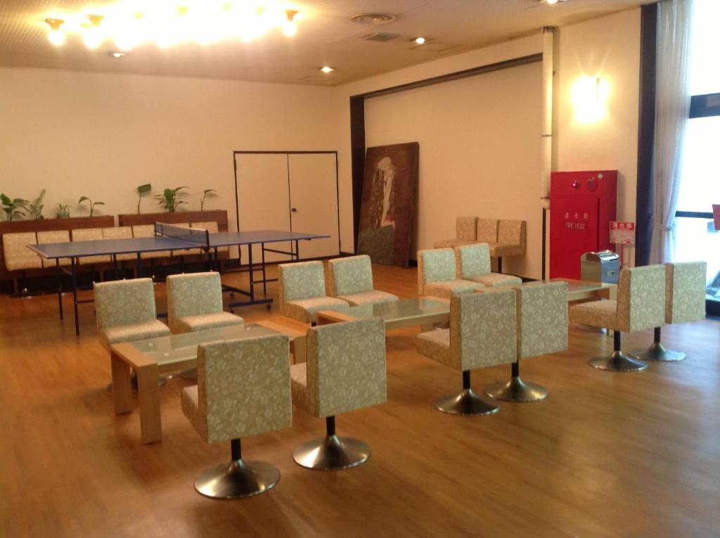 Itaniya Spa Lounge Ping Pong Table