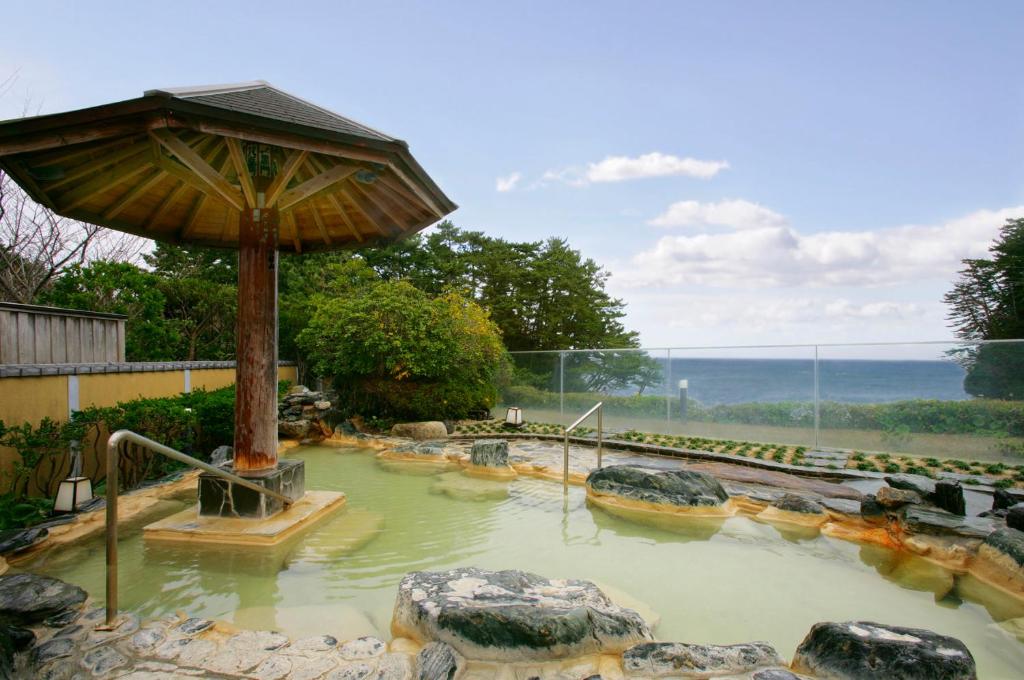 Itsuura Kanko Hotel Outdoor Onsen