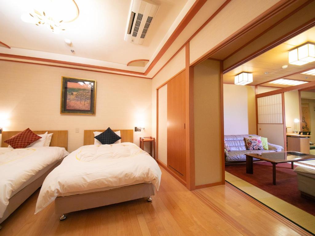 Iwakuni Kokusai Kanko Hotel Mixed Western Japanese Room