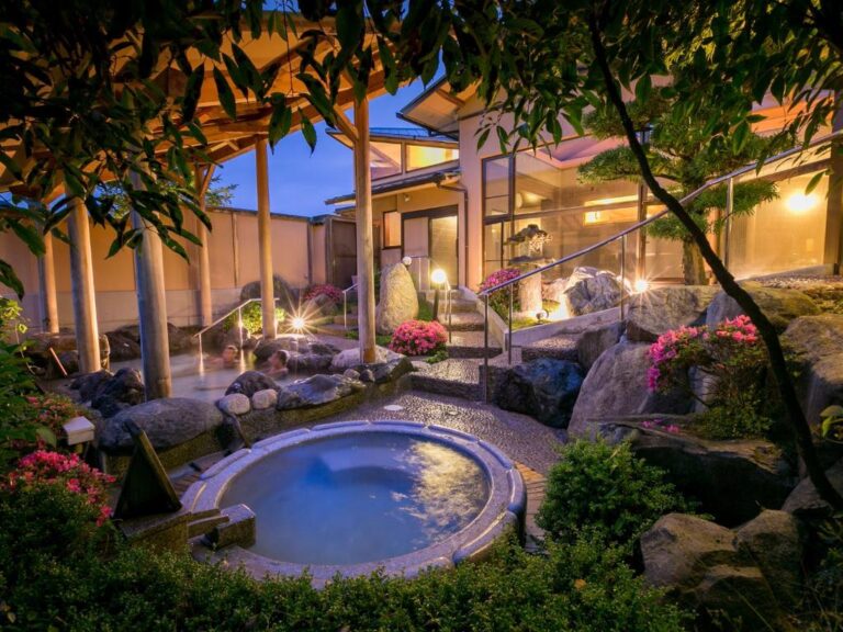 Iwakuni Kokusai Kanko Hotel Outdoor Onsen
