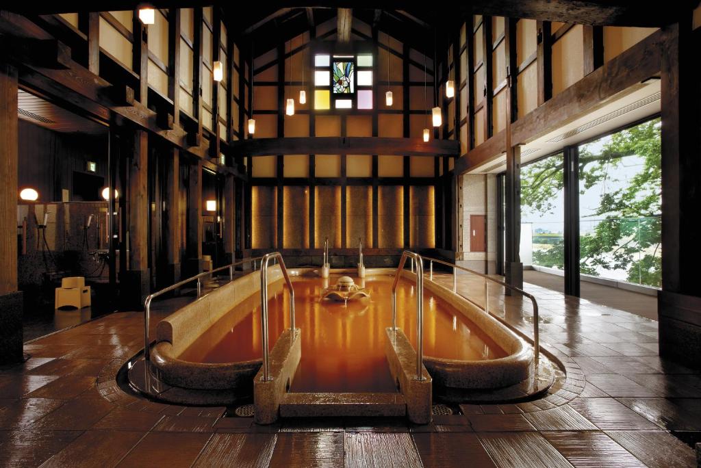 Juhachiro Onsen Bath