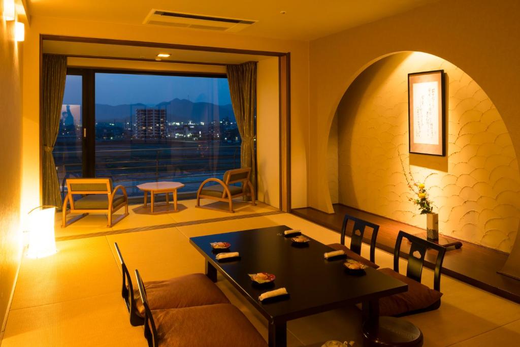 Juhachiro Traditional Room View