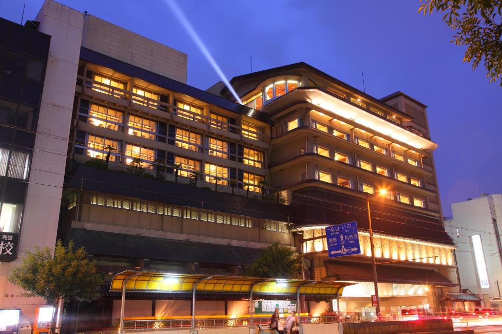 Jyoseikan Exterior Night