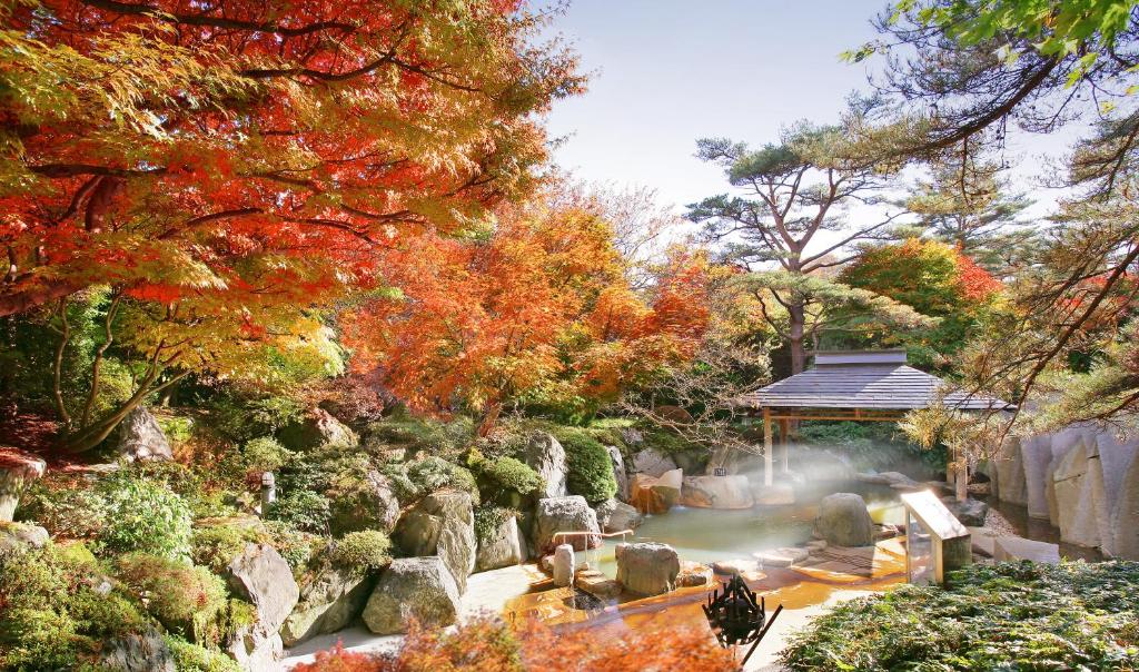 Kagaribi No Yu Ryokusuitei Onsen Garden