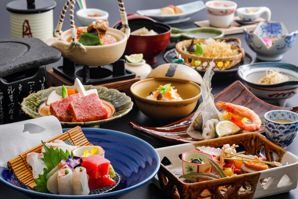 Kagetsu Ryokan Kaiseki Dinner