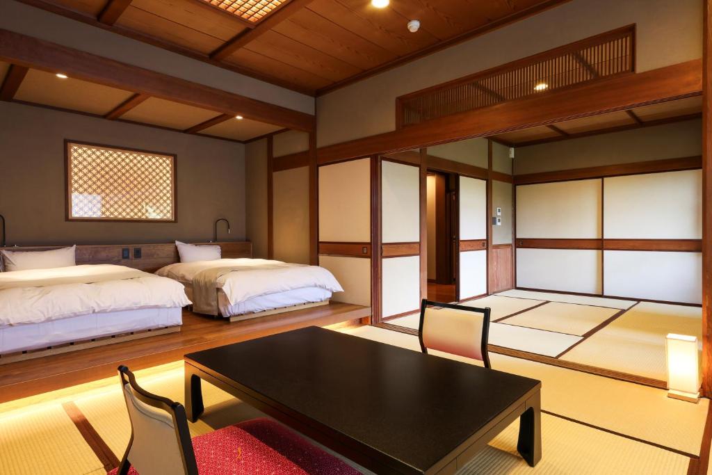 Kagetsu Ryokan Traditional Room
