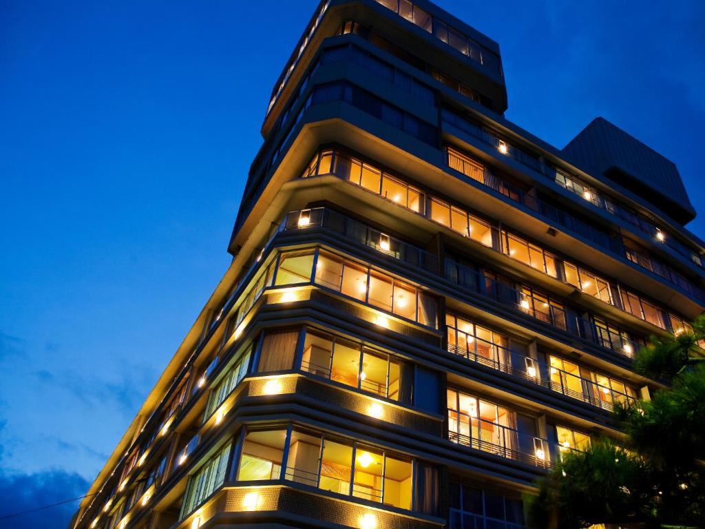 Kaigetsukan Exterior Night View