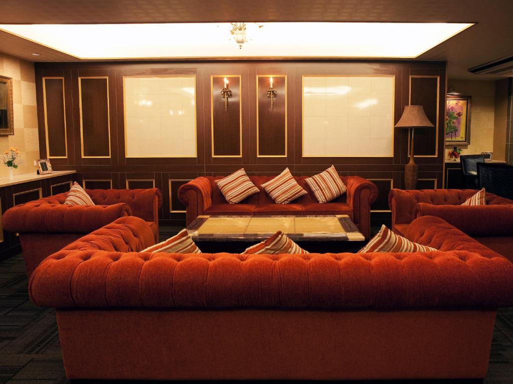 Kaigetsukan Lounge With Sofas