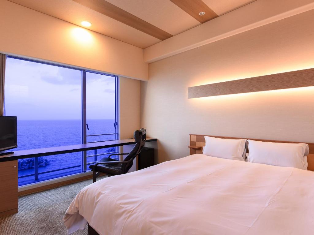 Kaike Seaside Hotel Bedroom Ocean View