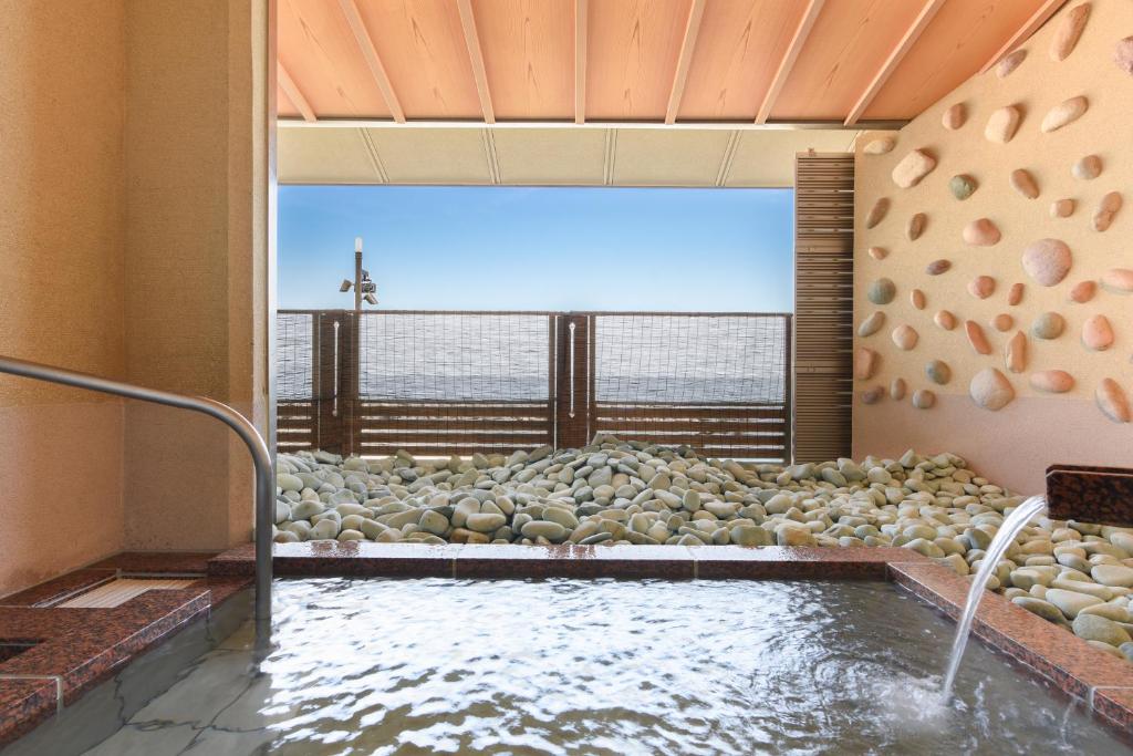 Kaike Seaside Hotel Onsen View