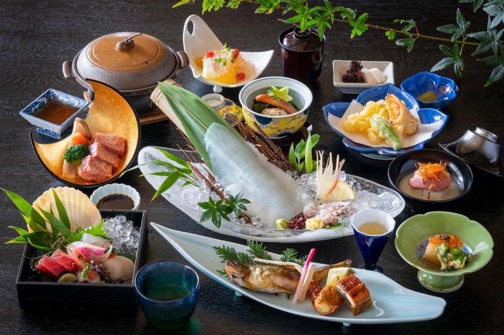Kaike Tsuruya Kaiseki Meal