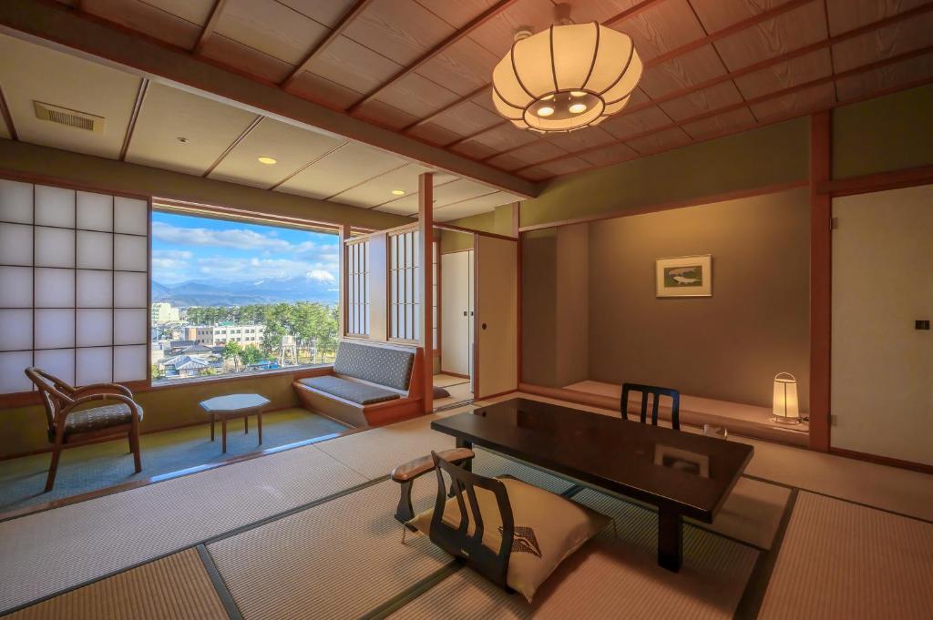 Kaike Tsuruya Traditional Tatami Room