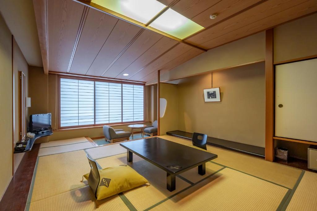 Kaike Tsuruya Traditional Tatami Room