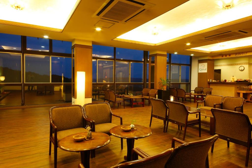 Kakimotoya Lounge Seating Area