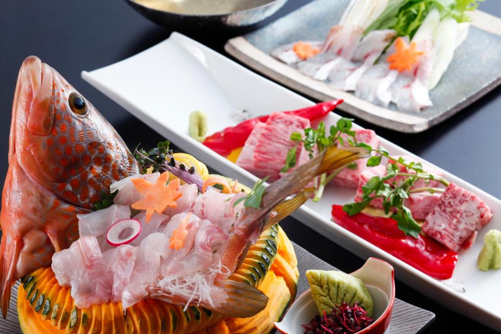 Kakimotoya Sashimi And Wagyu Platter