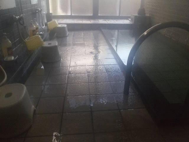 Kamesei Ryokan Onsen Bathroom