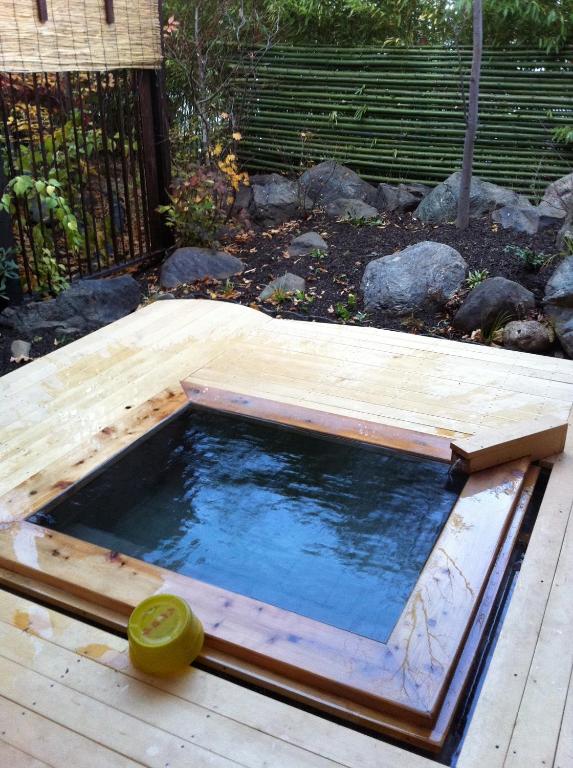 Kamesei Ryokan Outdoor Onsen