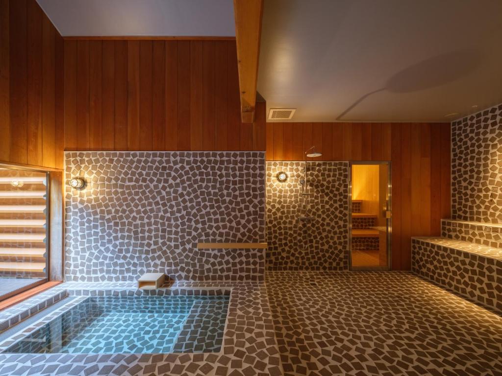 Kameya Onsen Bathroom