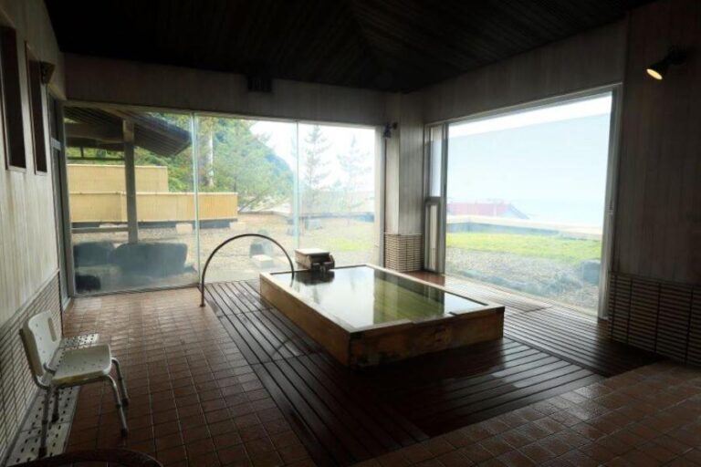 Kameya Onsen Room