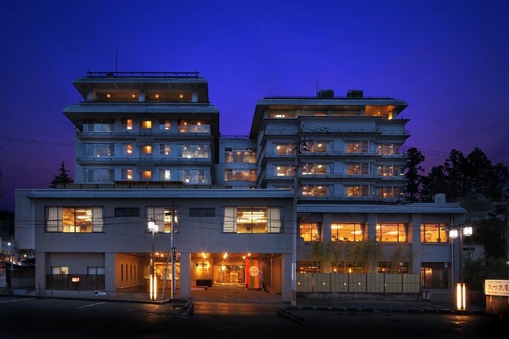 Kami No Yama Azumaya Exterior Night