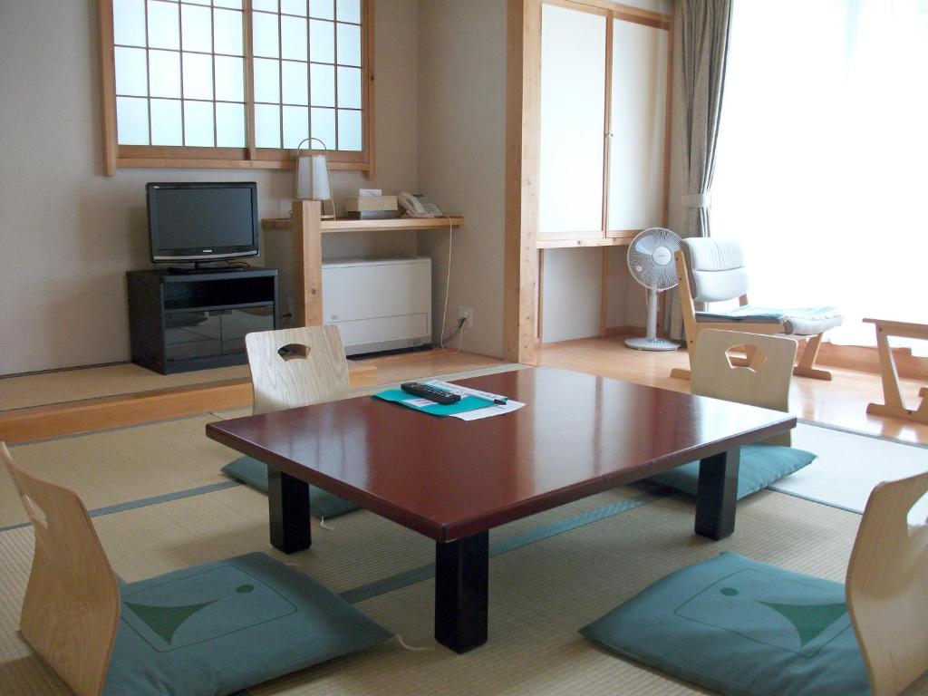 Kamikochi Nishi Itoya Mountain Lodge Tatami Room