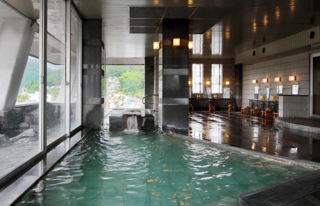 Kamino Yama Azumaya Onsen Bath