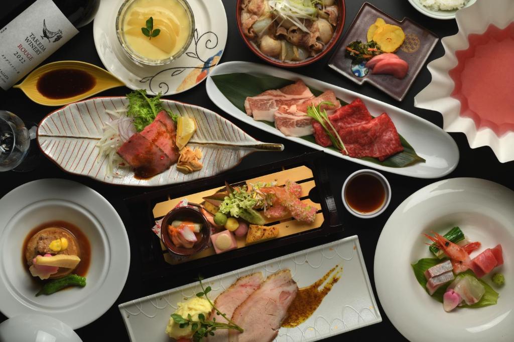 Kaminoyamaazumaya Kaiseki Dinner