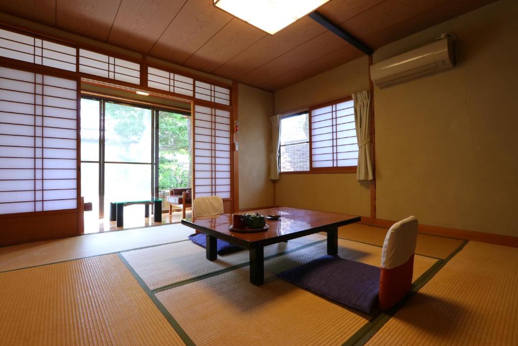Kamiobo Tatami Room Tea Table