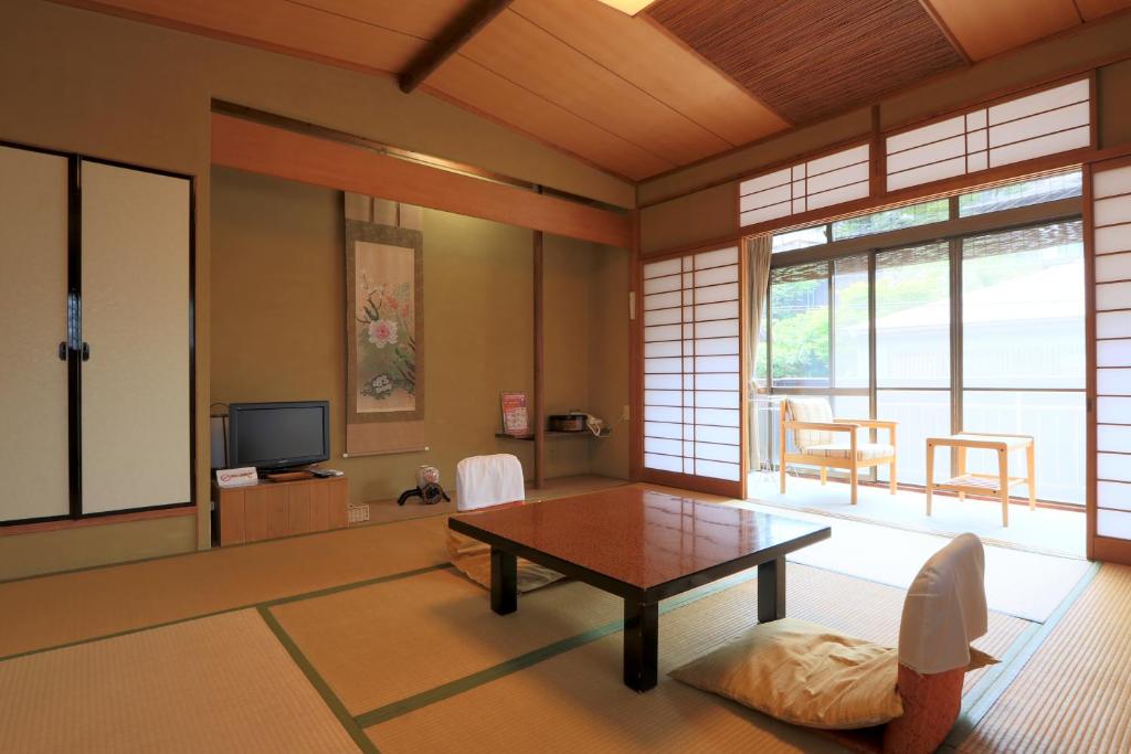 Kamiobo Traditional Tatami Room