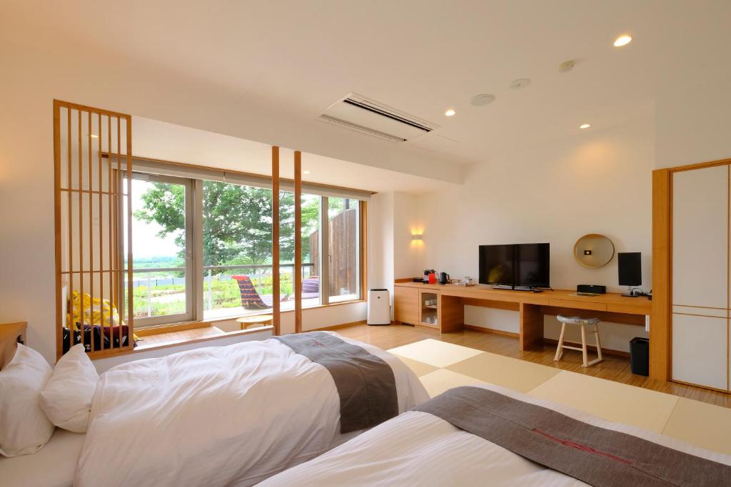 Kangetsuen Modern Room View