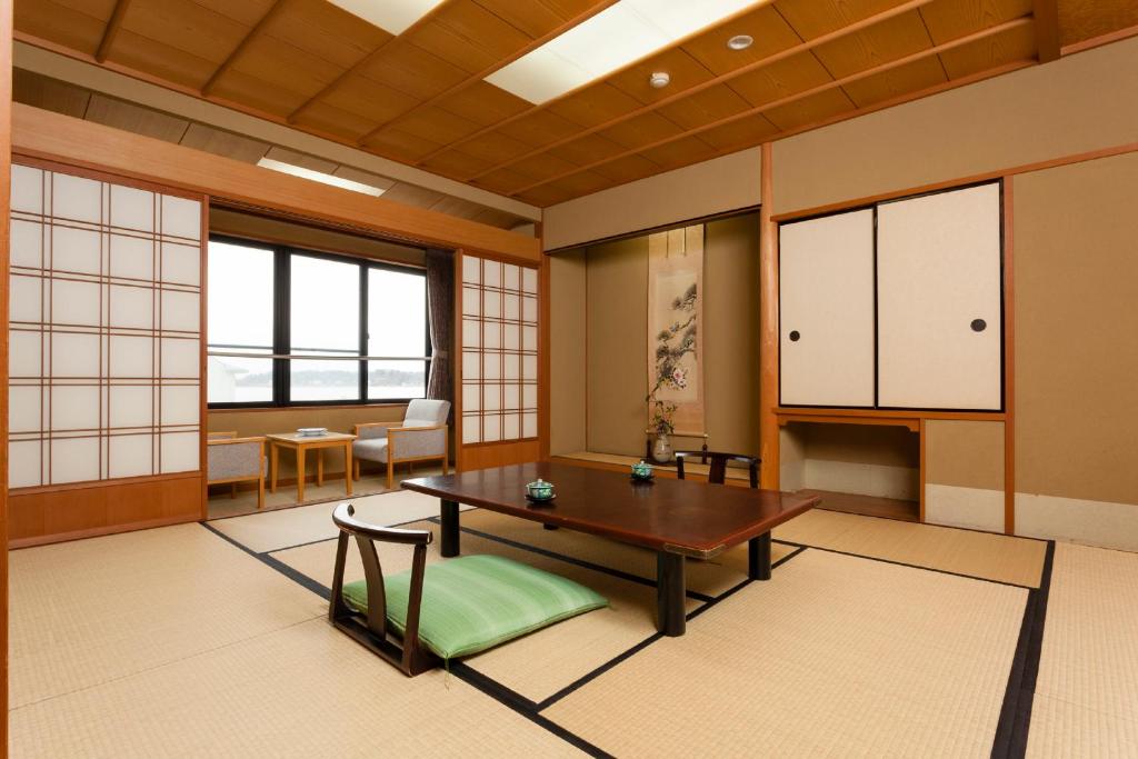 Kanoya Korakuen Traditional Room