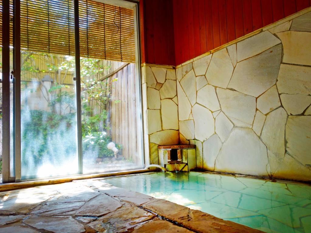 Kansuitei Kozeniya Onsen Bath