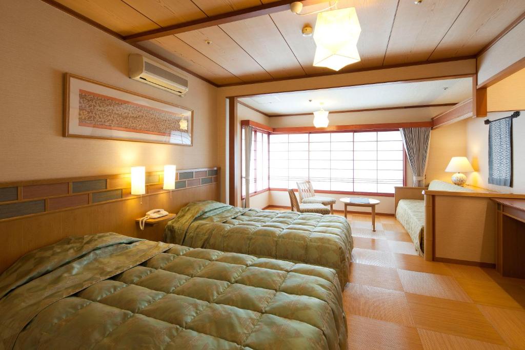 Kasuienminami Tatami Room Twin Beds