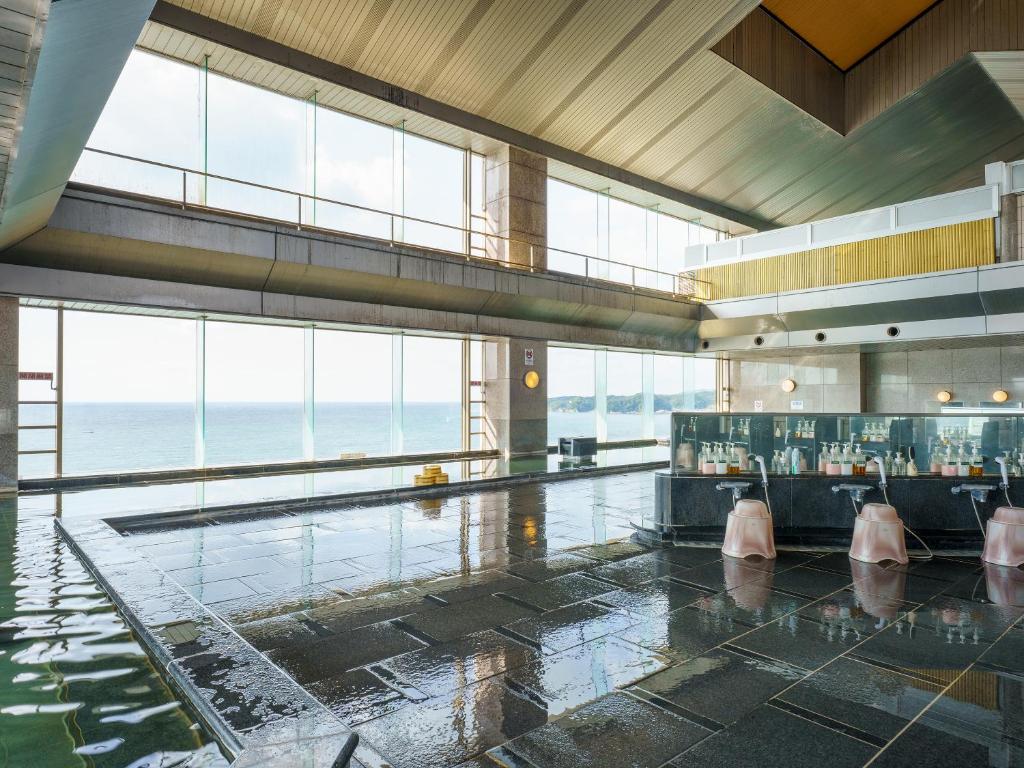 Katsuura Hotel Mikazuki Onsen Interior