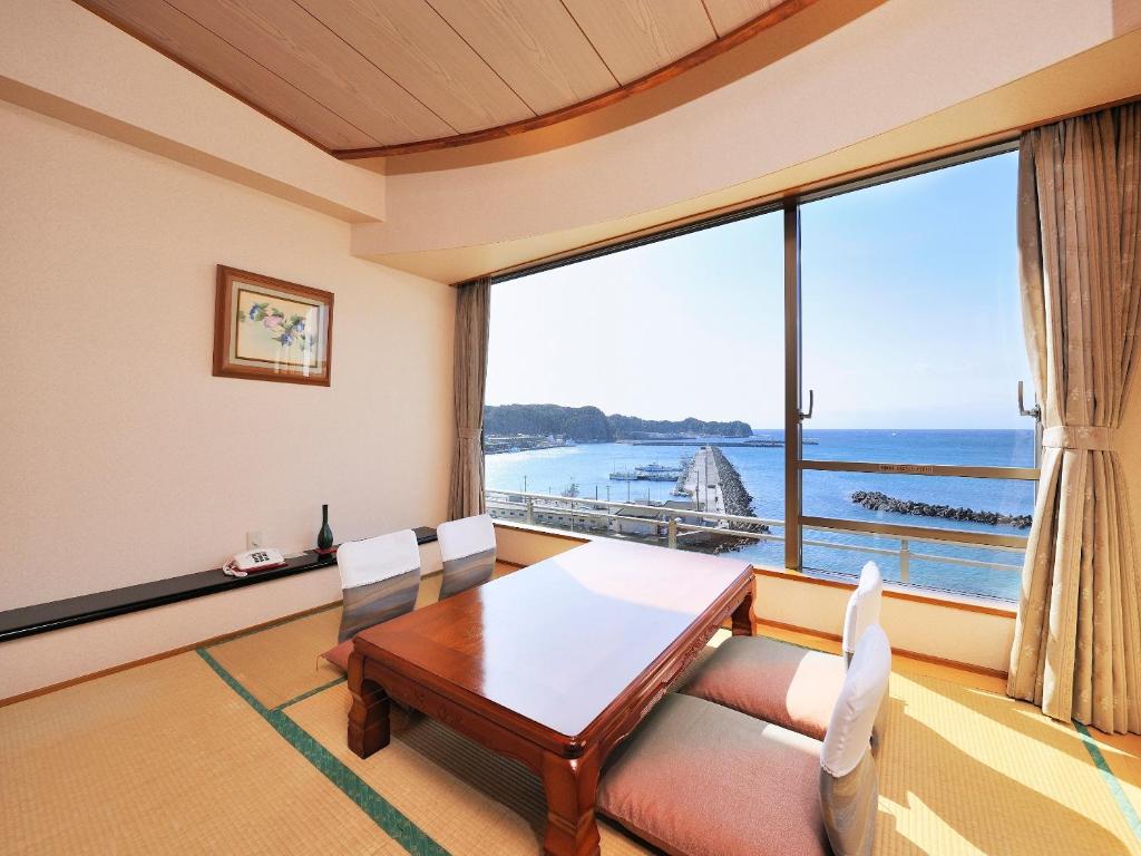 Katsuura Hotel Mikazuki Room Ocean View